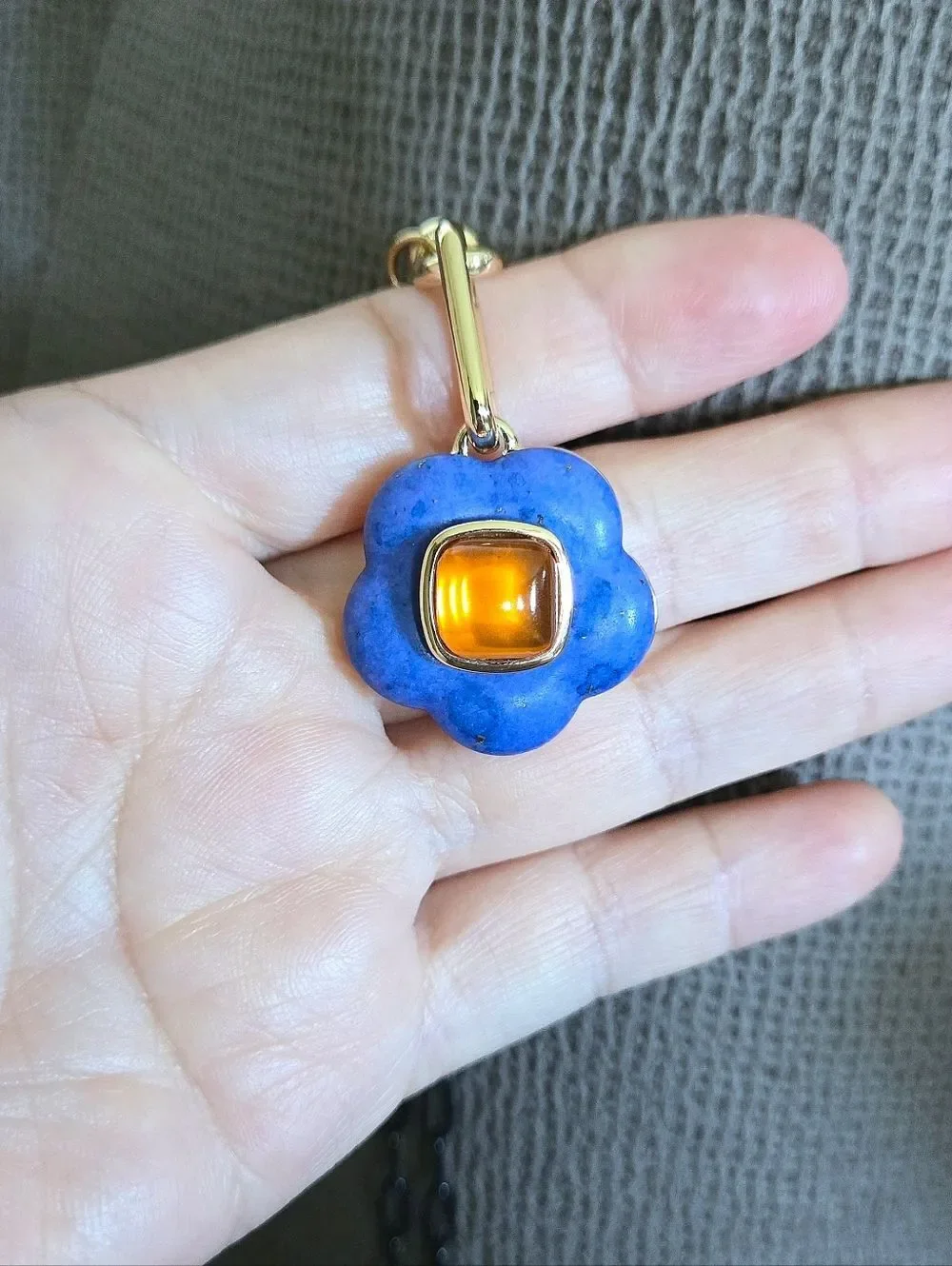 Blue💙 Flower🏵 Pendant Necklace on Black🖤 Paperclip📎 Chain⛓️ - NWOT